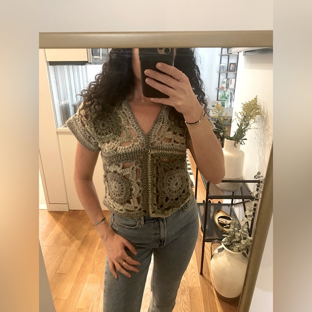 Hand crocheted short sleeved top- Grey tones- One size